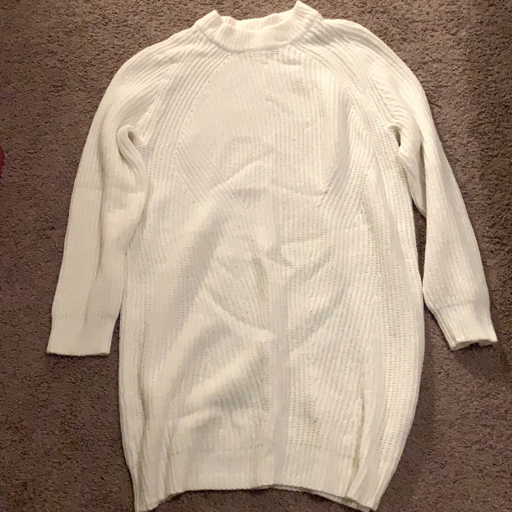 H&M. Size Medium. White
